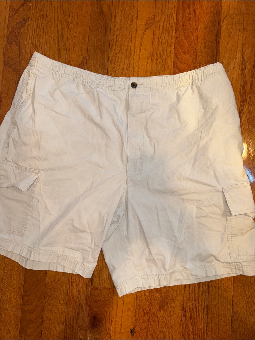 Men's White Cargo Shorts - Classic Lightweight Summer Short